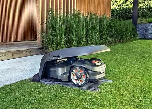 HUS FOR LADESTASJON 310 320 410 430X 310 320 410 430X 450X NERA 