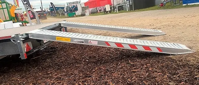 OPPKJØRINGSSKINNER 240 CM 